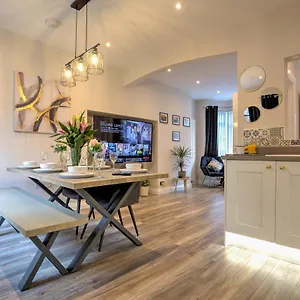  Holiday home The Boutique Cozy (adults Only)